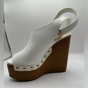 White wedges